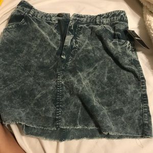 Green acid wash mini shirt